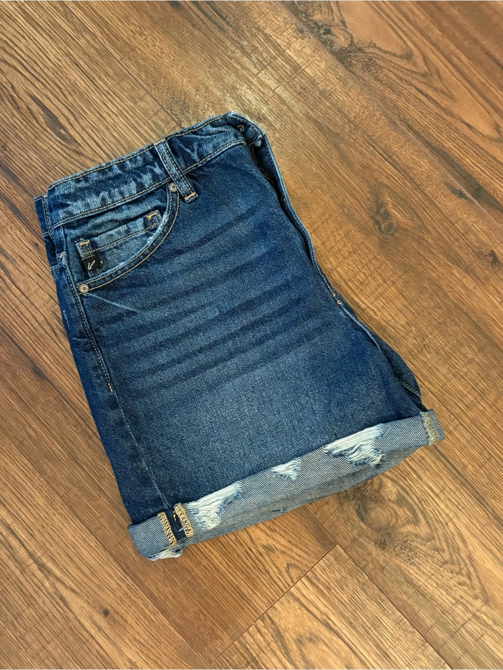 KanCan Dark Blue Rolled Cuffed Jean Shorts Size 9/29